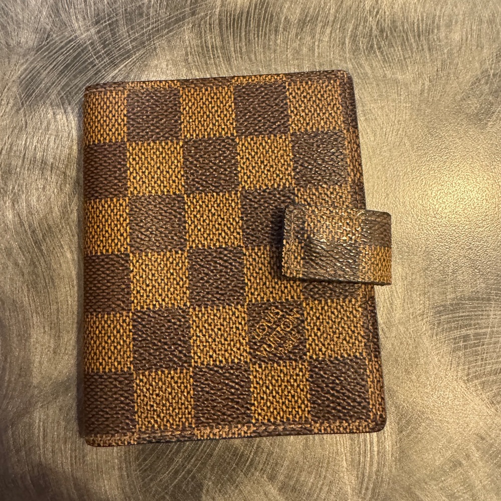 Louis Vuttion Checkered Brown Wallet